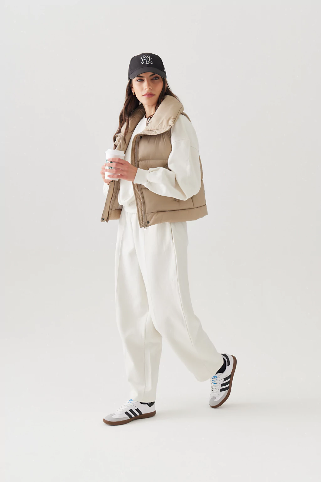 Chaleco Dama con Capucha  preview