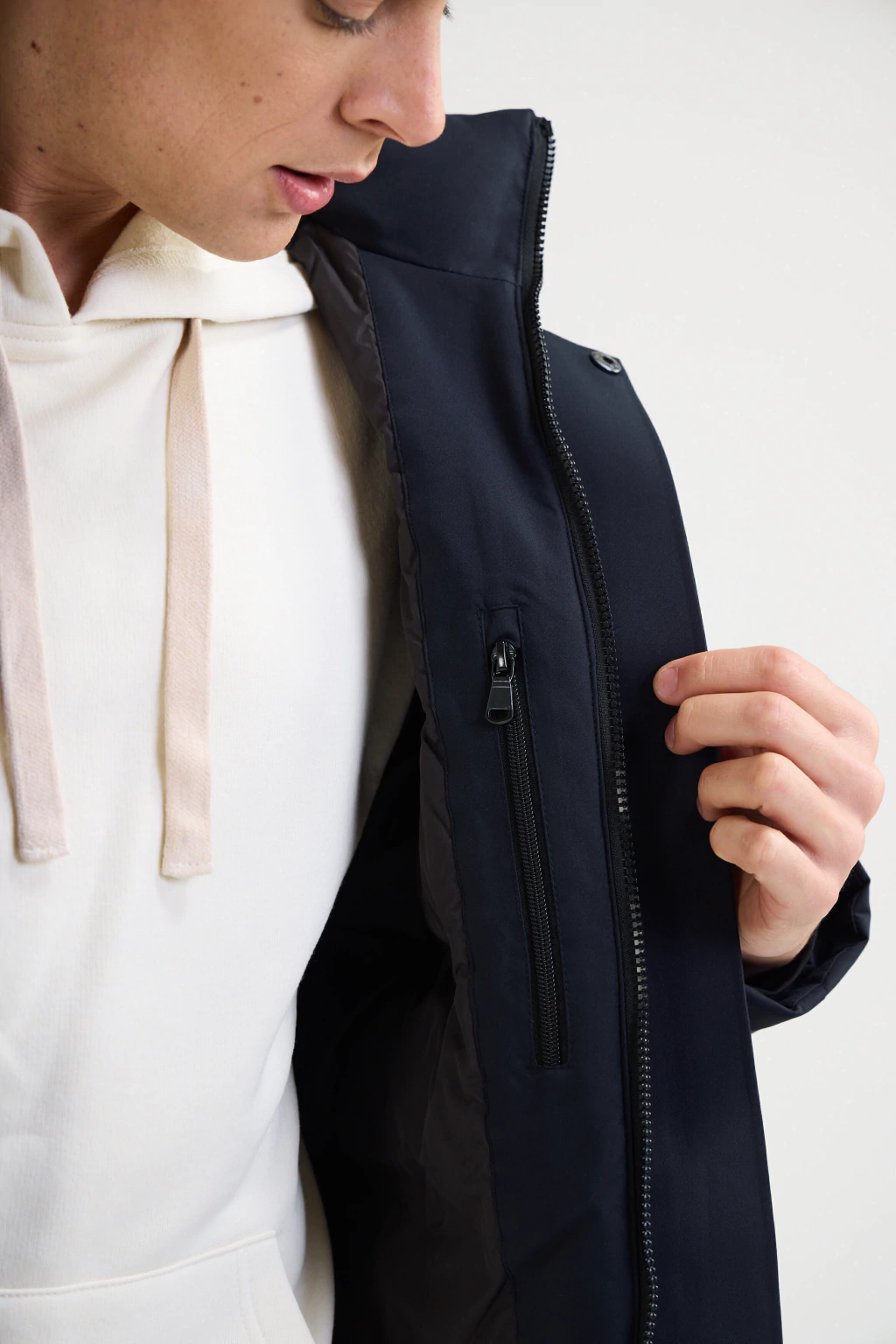 Campera Hombre Corta con Capucha Artículo CC123972 preview