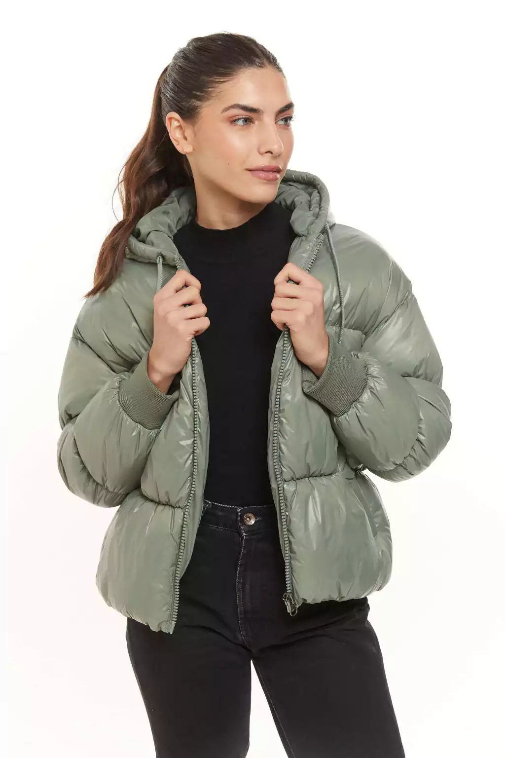 Campera  Dama Corta  con Elastico sin Capucha Artículo 21219008 preview