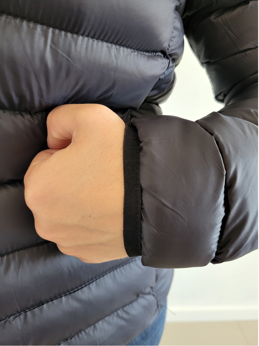 Campera Uniqlo Hombre sin Capucha Negro preview