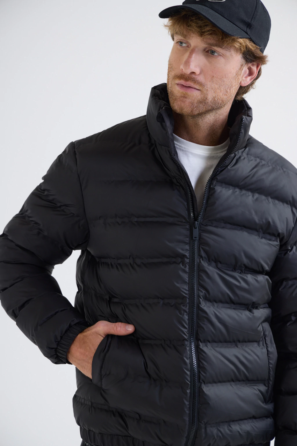 Campera Hombre Corta Ultraliviana Costuras Selladas Artículo CC123709