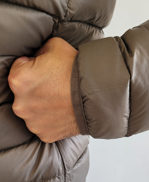 Campera Uniqlo Hombre con Capucha Verde Militar preview