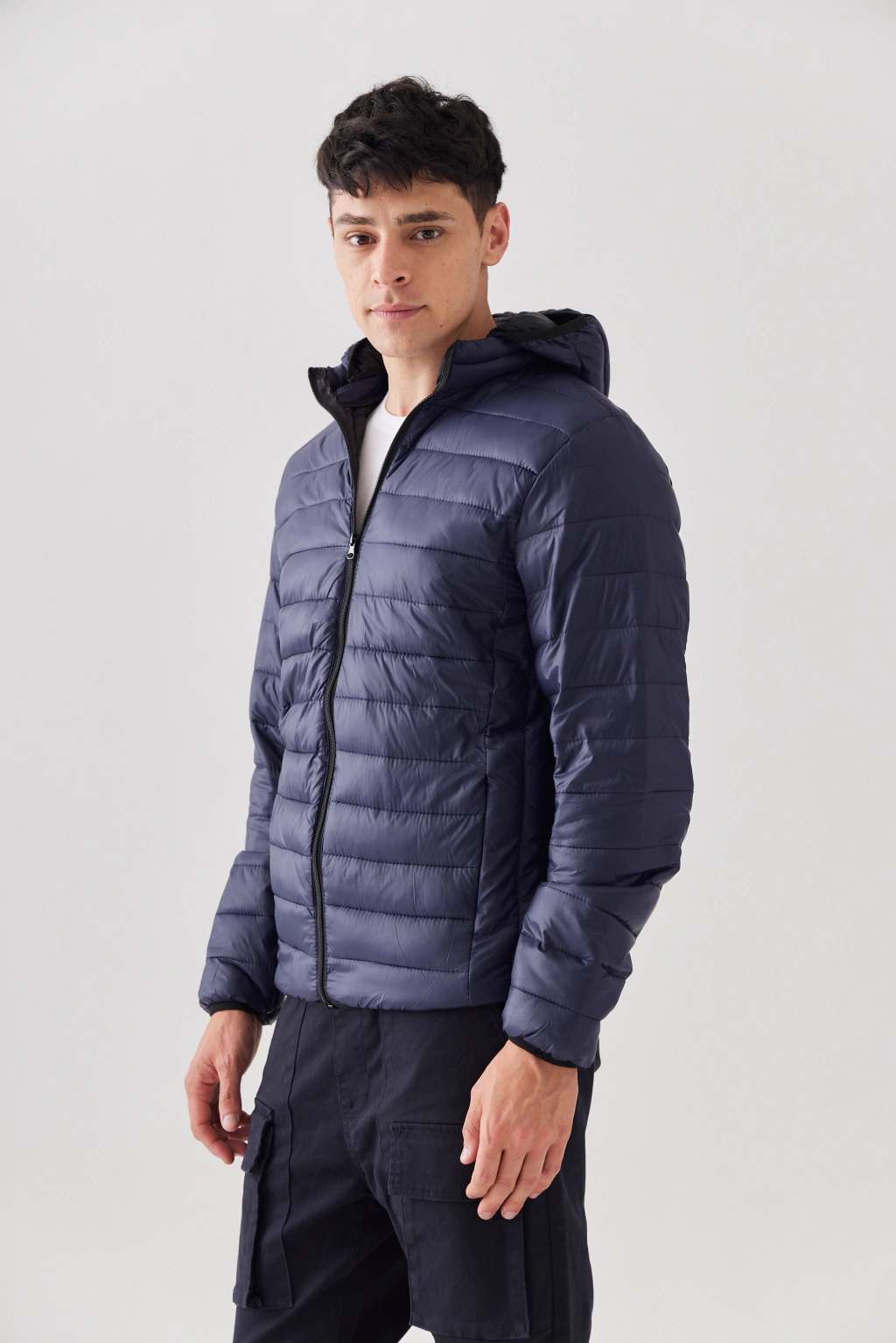 Campera Hombre Ultraliviana con Capucha Artículo CC121949  OFERTA preview